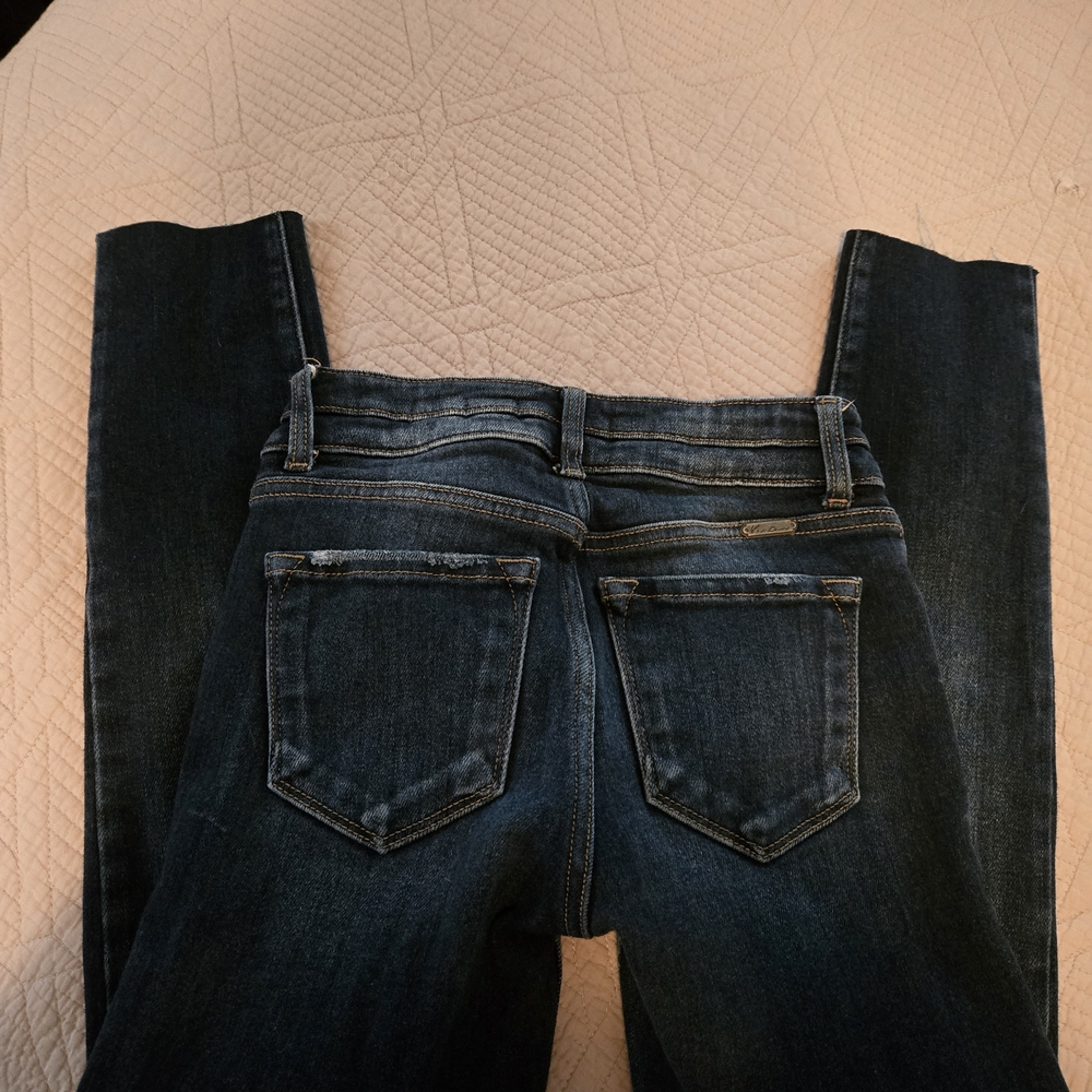 Kancan Mid Rise Skinny Capri